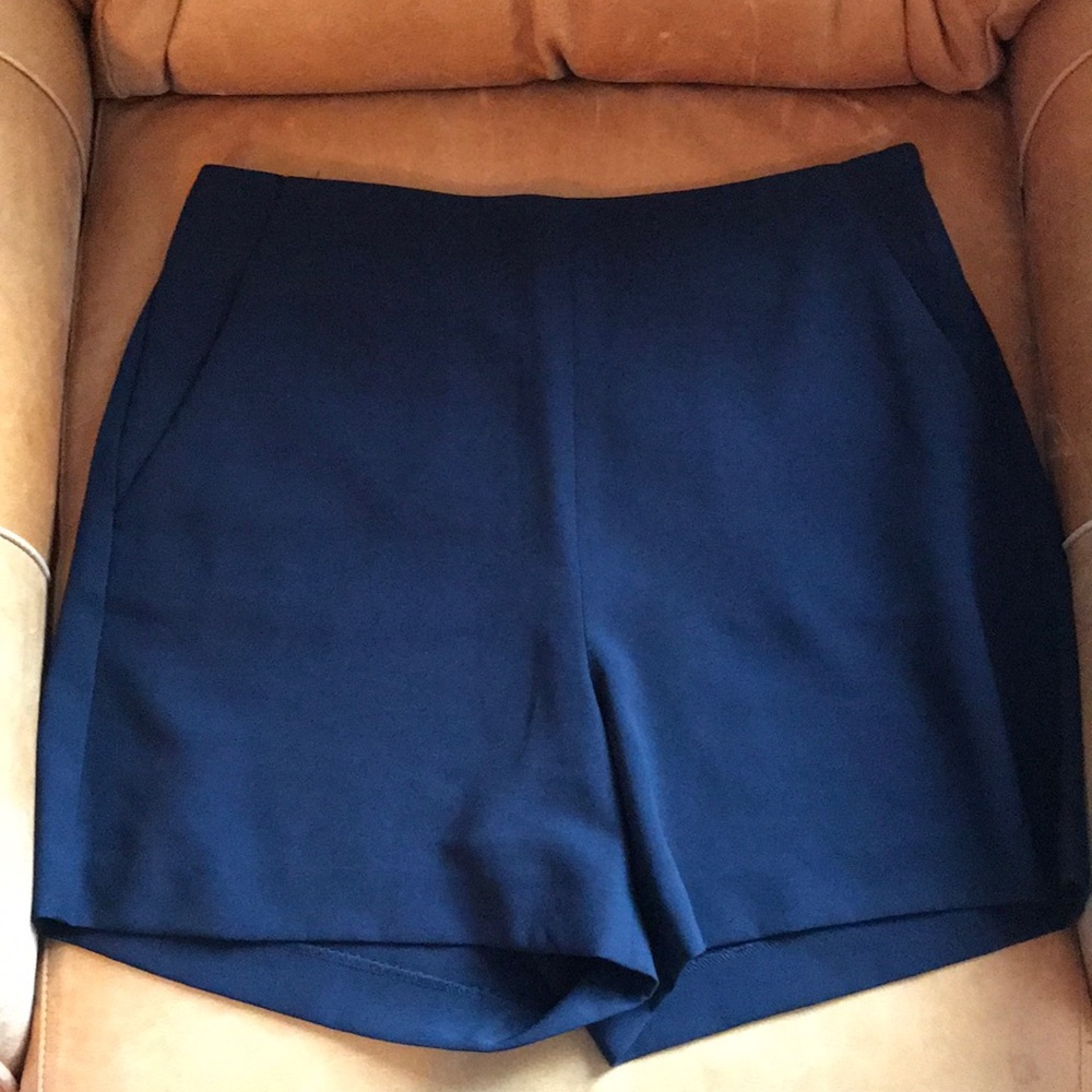 Brand new Ann Taylor high wasted short- Navy